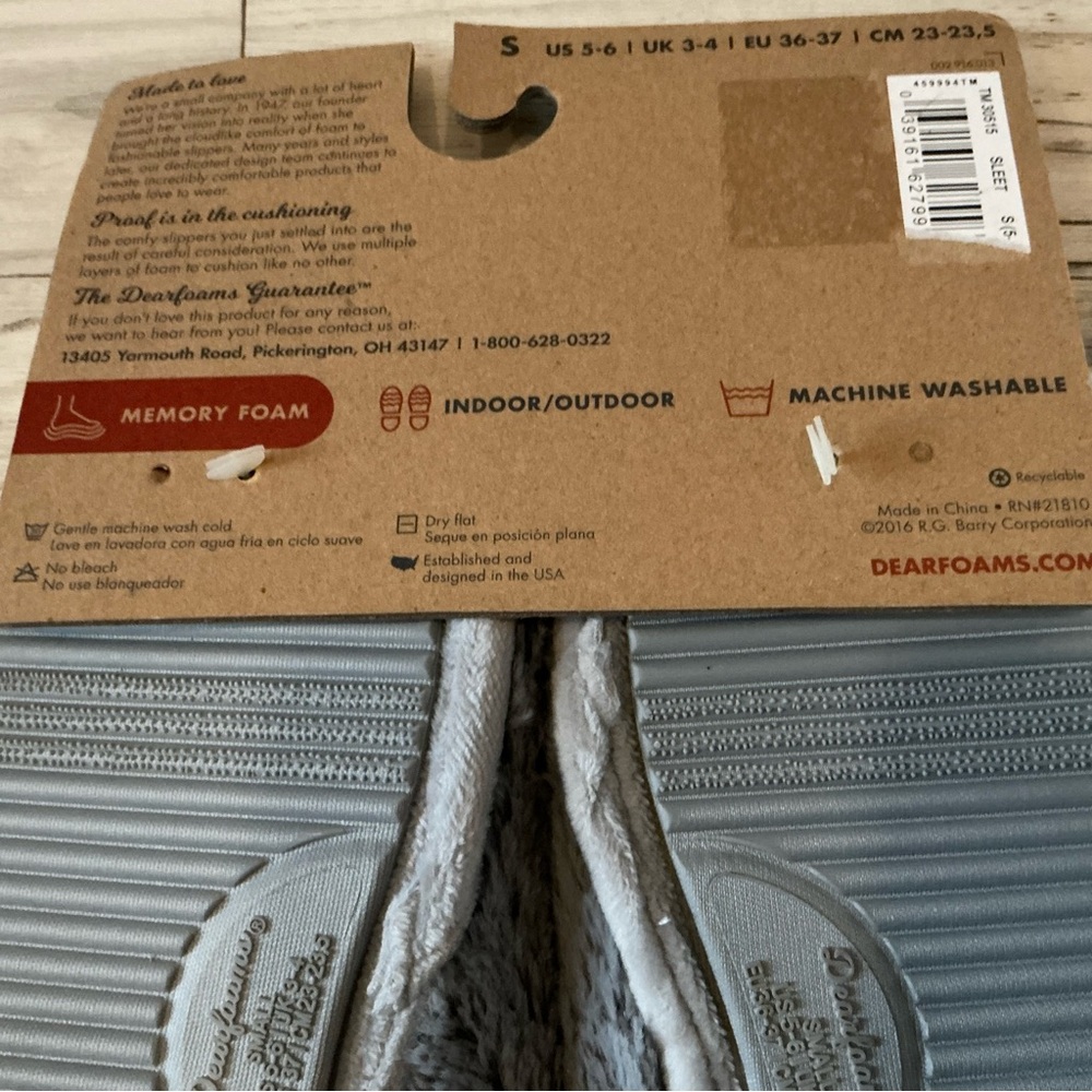 Dearfoams memory foam slippers grey faux fur with bow size 5-6 indoor outdoor - Picture 5 of 5
